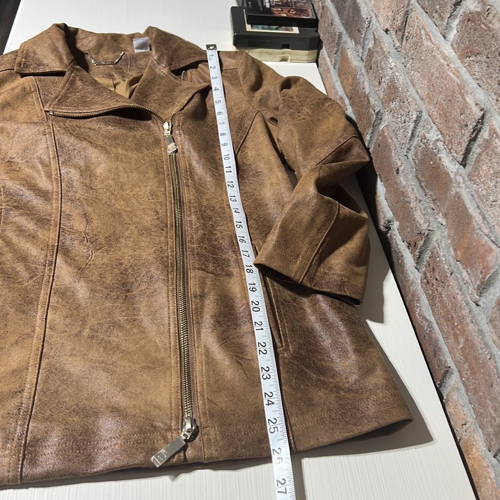 Beautiful fall Jacket - Picture 10 of 14